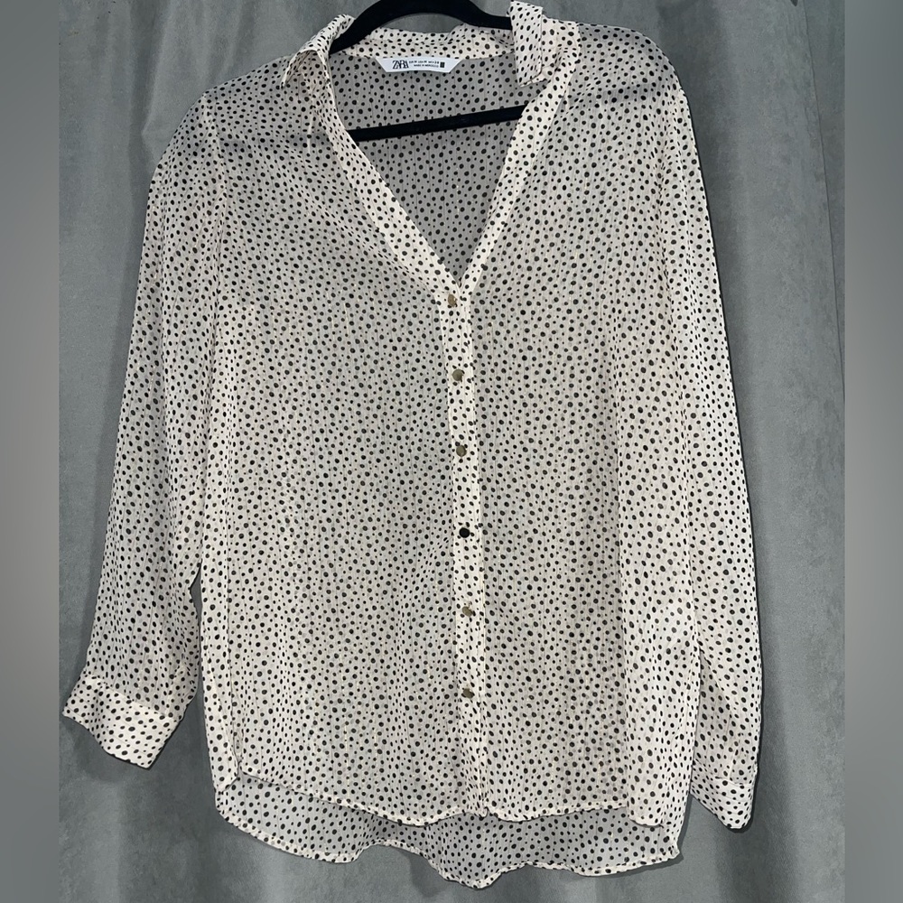 Women’s Zara shirt